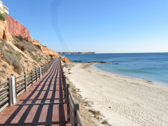 The beach of La Glea in Campoamor