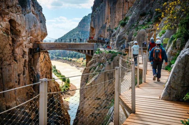 Discover the Caminito del Rey: a breathtaking catwalk above the El Chorro gorge in Malaga