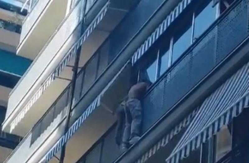 WATCH: Brave Alicante man saves child from horrific balcony fall