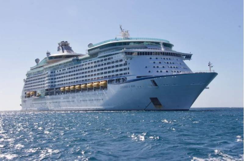 British passenger dies after choking on cruise ship near Cádiz