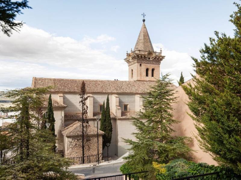 February 8 Free family tour of the old town of Yecla