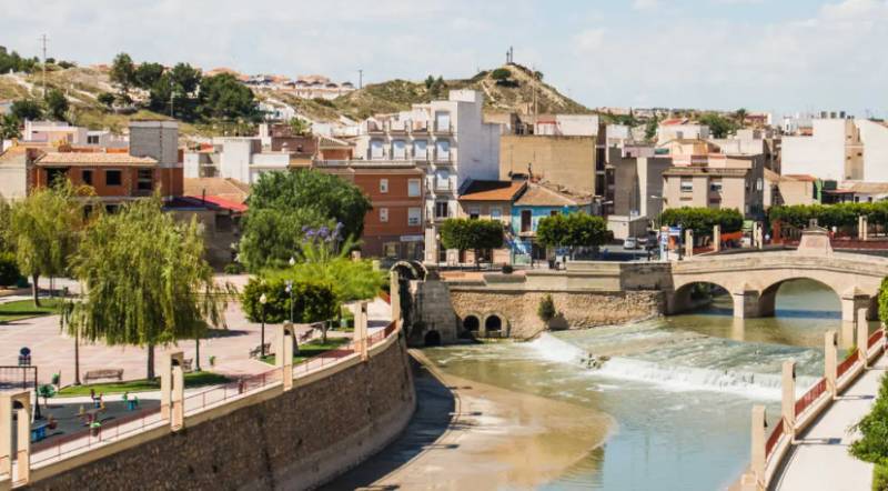 Why Generation Z is falling in love with this tiny cave house village in Alicante