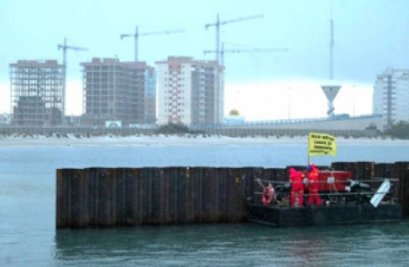 After 50 years, work finally begins to dismantle Puerto Mayor in La Manga