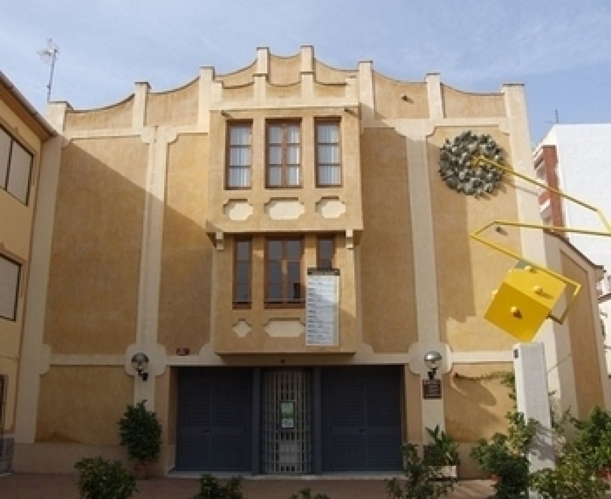 Teatro Victoria, Blanca